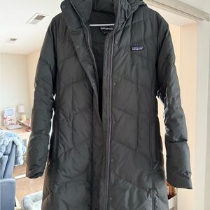 Patagonia Women's Charcoal Puffer Jacket